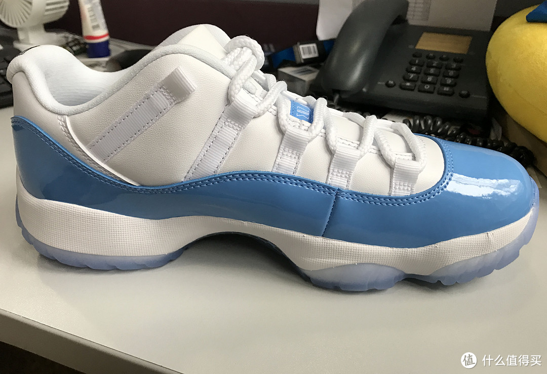 买个经典的情怀， AIR JORDAN 11 RETRO LOW 'UNIVERSITY BLUE' 晒单