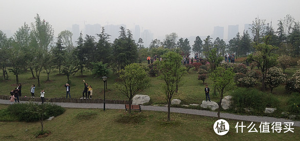 2.2万人雨中同时踏过长江大桥是怎样一种体验！是的，桥没垮！