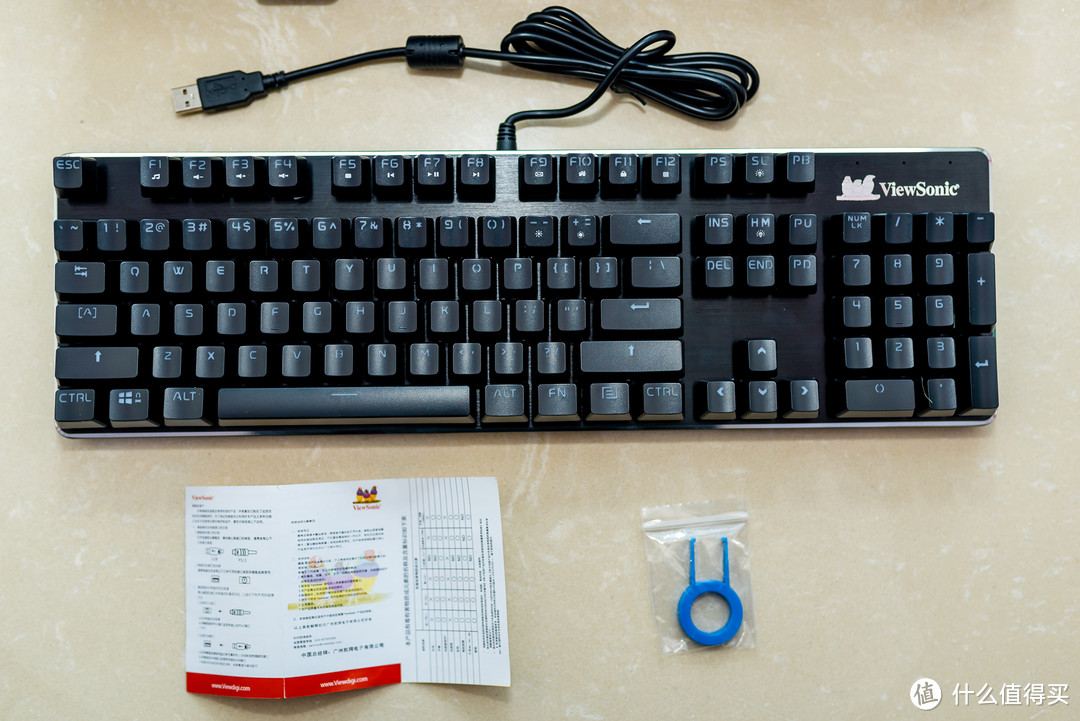 最便宜的机械键盘：优派 KU520 机械键盘 104键单光 黑轴 开箱