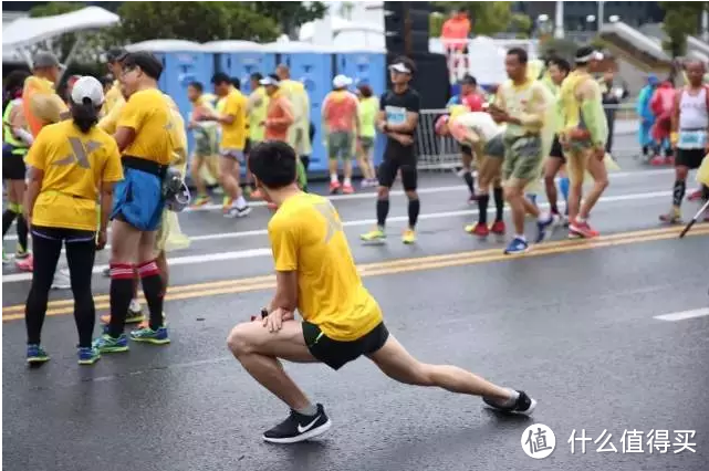 2.2万人雨中同时踏过长江大桥是怎样一种体验！是的，桥没垮！