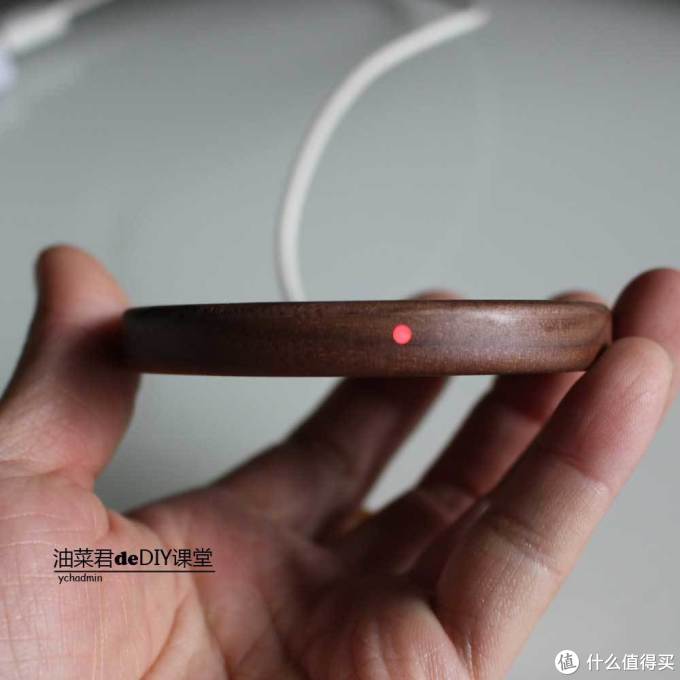 防贼还得防狗自制无线手机充电器 一块胡桃木的华丽转身