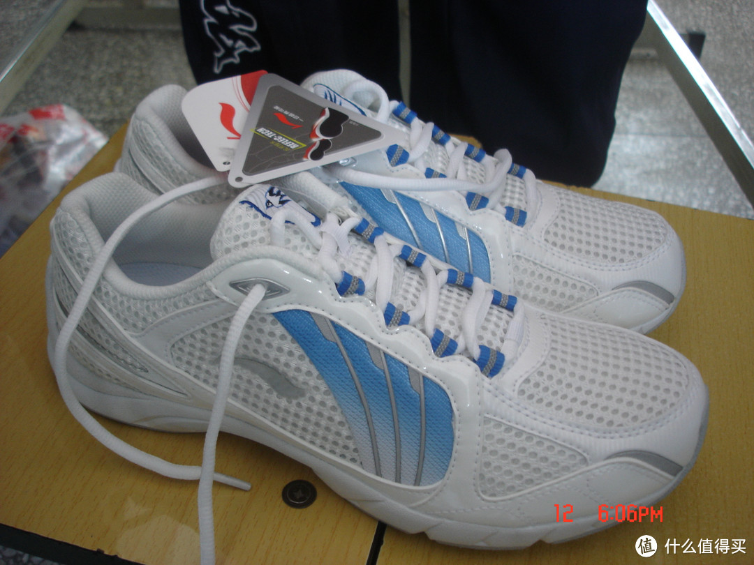 重温当年的感动 — LI-NING 李宁 翔羽 男子运动跑鞋