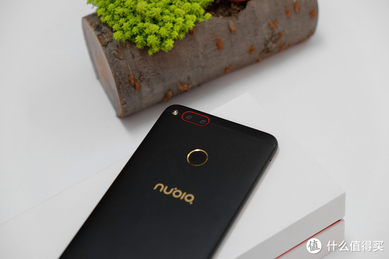 nubia 努比亚 Z17mini 开箱简测