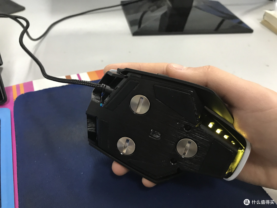 入手USCorsair 海盗船 M65 PRO RGB 鼠标