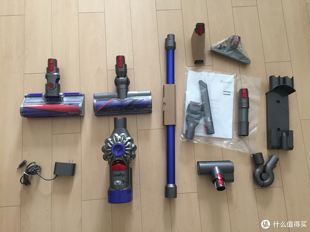 贝窝海淘体验记：dyson 戴森 V8 Absolute 手持式无线吸尘器 官翻版本无税到货 开箱