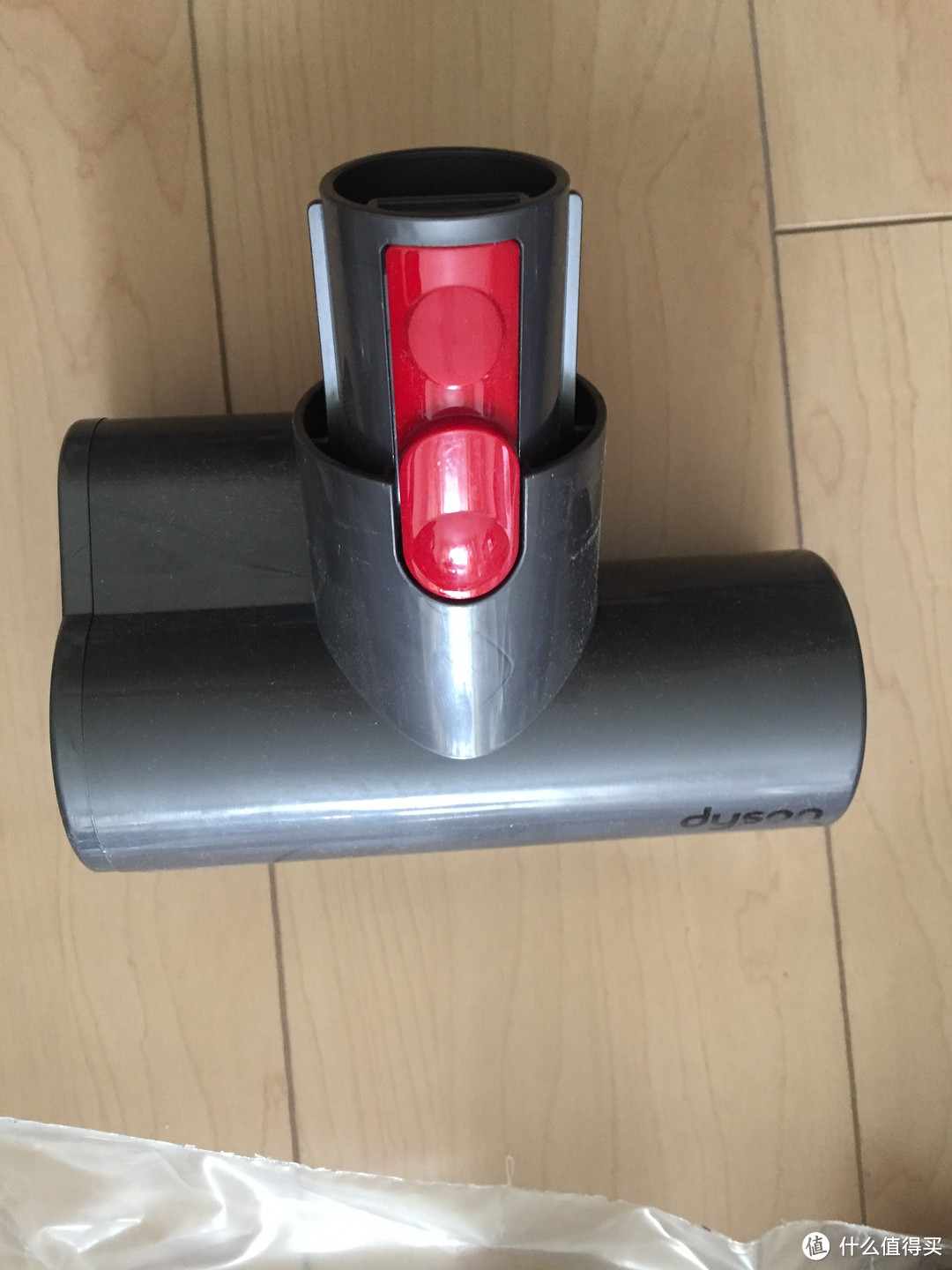 贝窝海淘体验记：dyson 戴森 V8 Absolute 手持式无线吸尘器 官翻版本无税到货 开箱