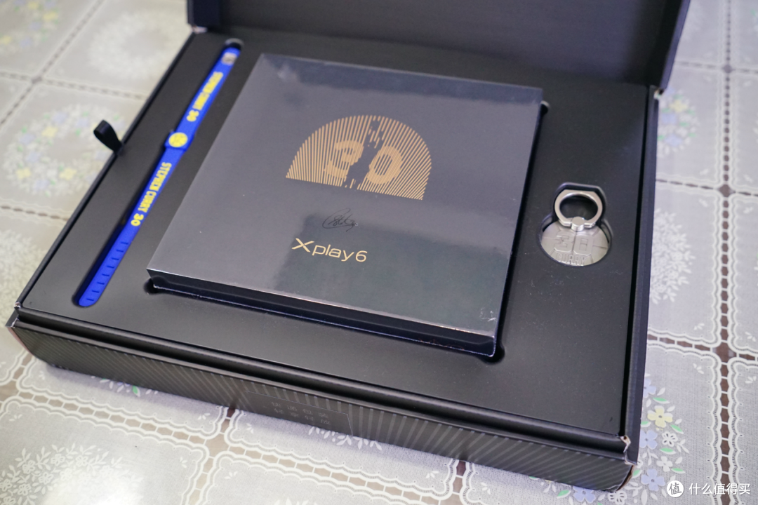 #原创新人#信仰的名义：vivo Xplay6 库里定制版 开箱