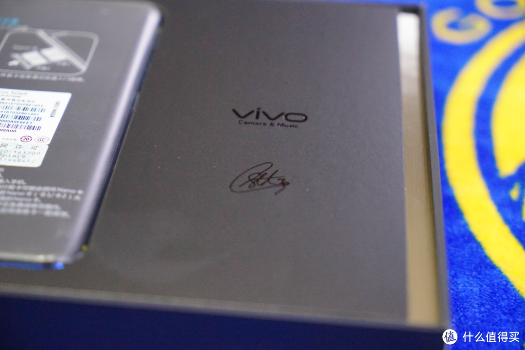 #原创新人#信仰的名义：vivo Xplay6 库里定制版 开箱