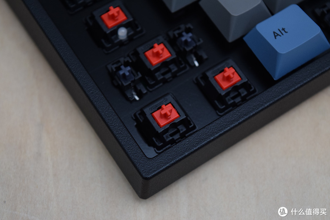 还是那经典的味道:Leopold 利奥博德 FC900R 104 游戏机械键盘 十周年限定版
