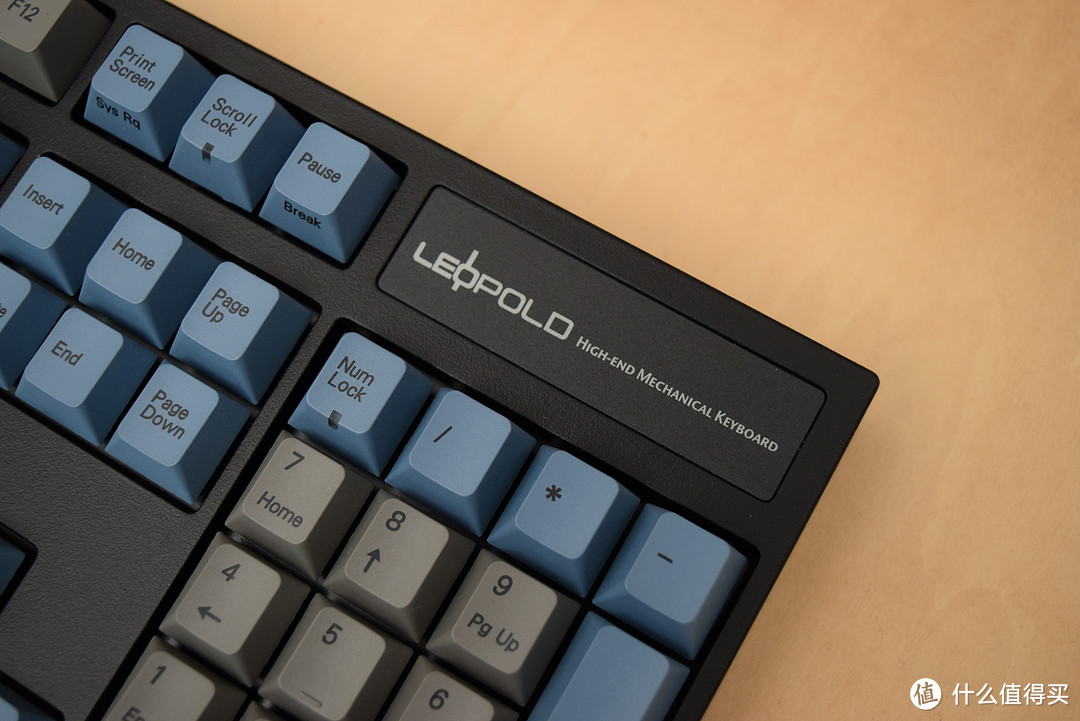 还是那经典的味道:Leopold 利奥博德 FC900R 104 游戏机械键盘 十周年限定版