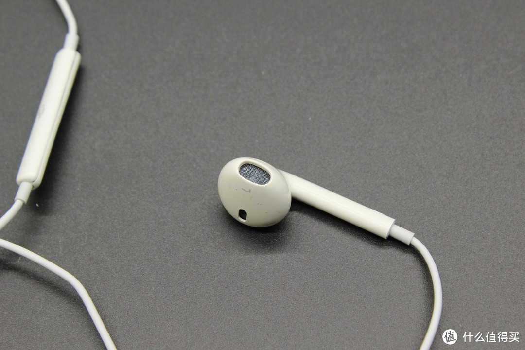 没有3.5mm之后的iphone使用耳机又一解决方案——Lightning EarPods 蓝牙耳机 开箱评测