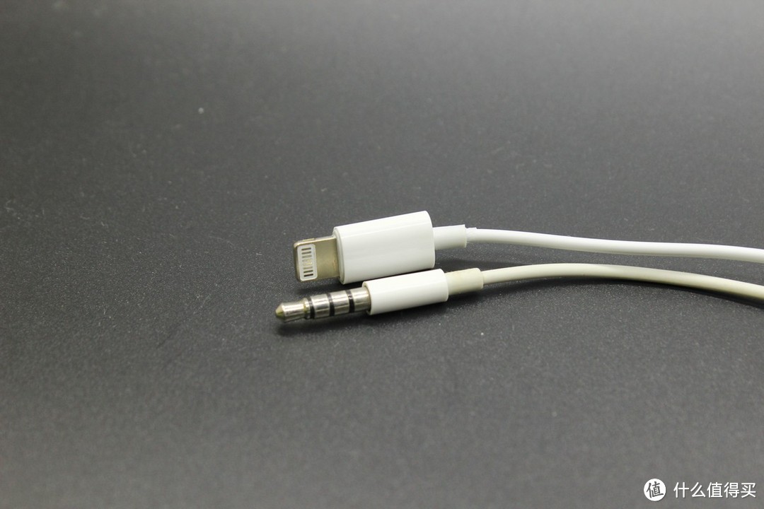 没有3.5mm之后的iphone使用耳机又一解决方案——Lightning EarPods 蓝牙耳机 开箱评测