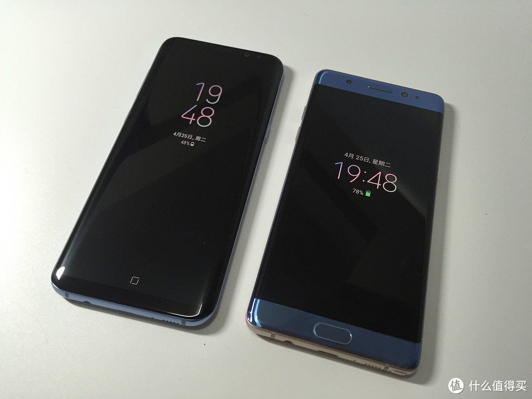 抢先体验韩版三星S8+蓝色和NOTE7蓝色对比