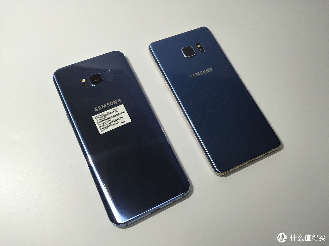 抢先体验韩版三星S8+蓝色和NOTE7蓝色对比