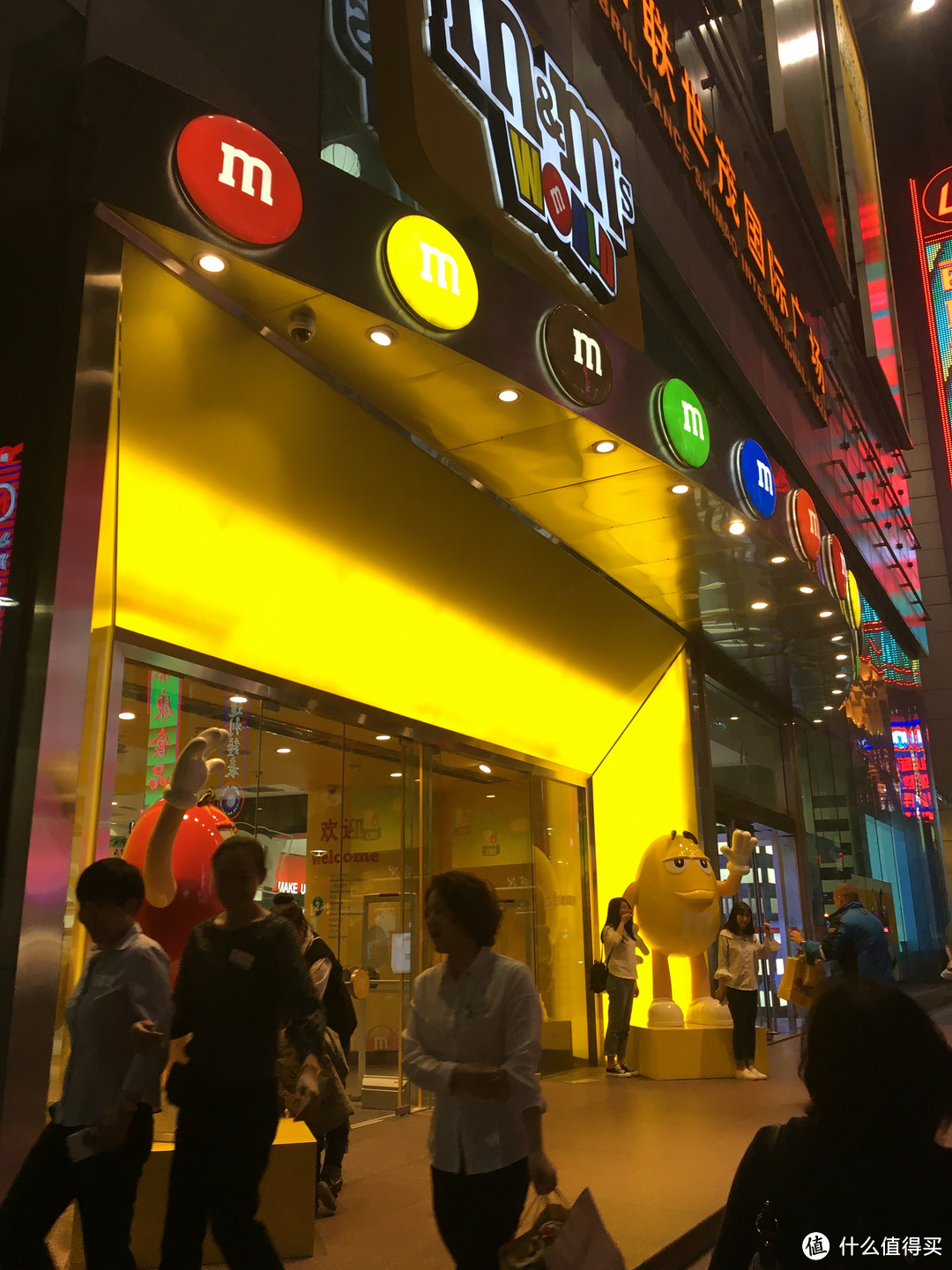 M&M's WORLD上海店 快到碗里来！晚来就关门，值不值得来？以及买到了变质的巧克力