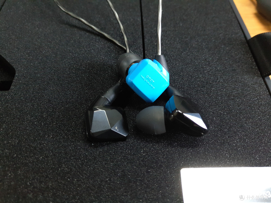 VSONIC 威索尼可 GR09 黑色陶瓷版 开箱