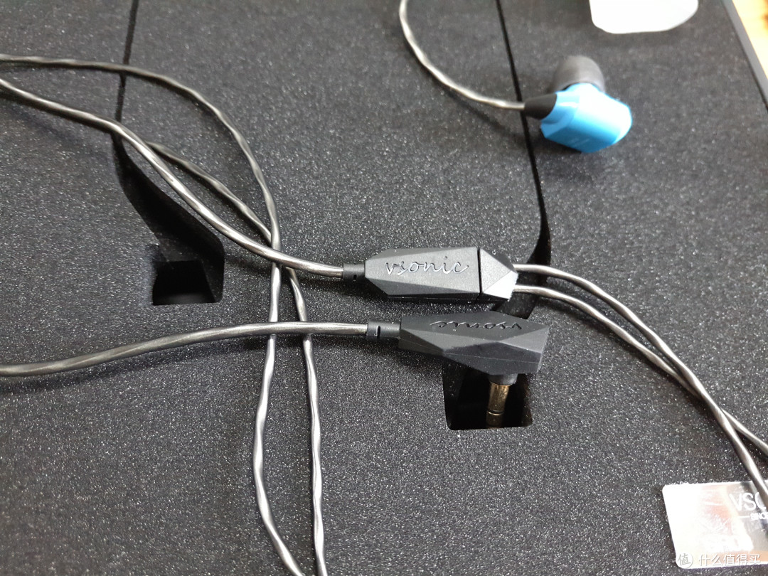 VSONIC 威索尼可 GR09 黑色陶瓷版 开箱