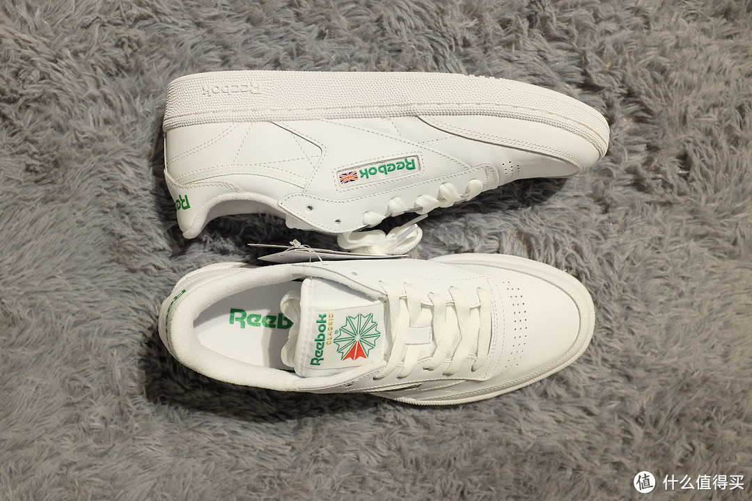 REEBOK CLUB C 男士小白鞋 开箱&上脚