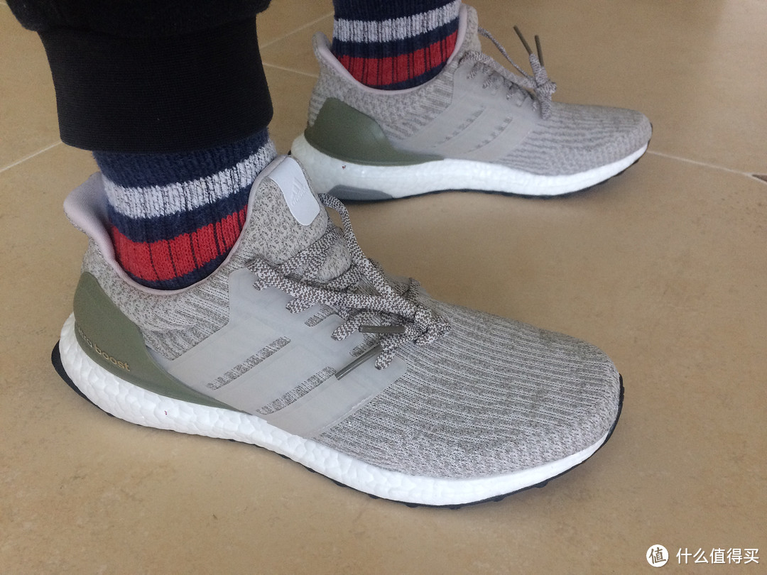 感谢色魔张大妈，抢到一双adidas阿迪达斯 ultra boost 3.0灰绿