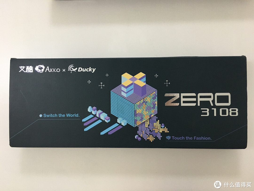 AKKO Ducky Zero 3108 机械键盘 PBT侧刻白色红轴 评测