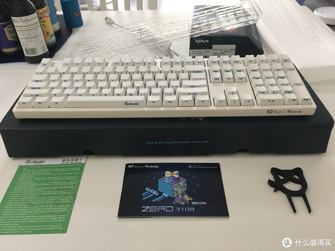 AKKO Ducky Zero 3108 机械键盘 PBT侧刻白色红轴 评测