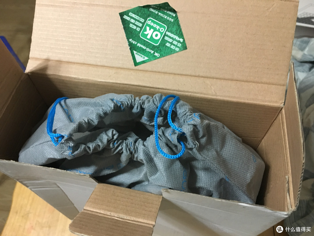 PIQUADRO 灰色邮差包开箱