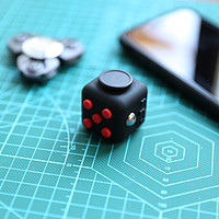 图米 Fidget Cube 减压骰子外观介绍(钢珠面|开关面|按钮面|转盘面)
