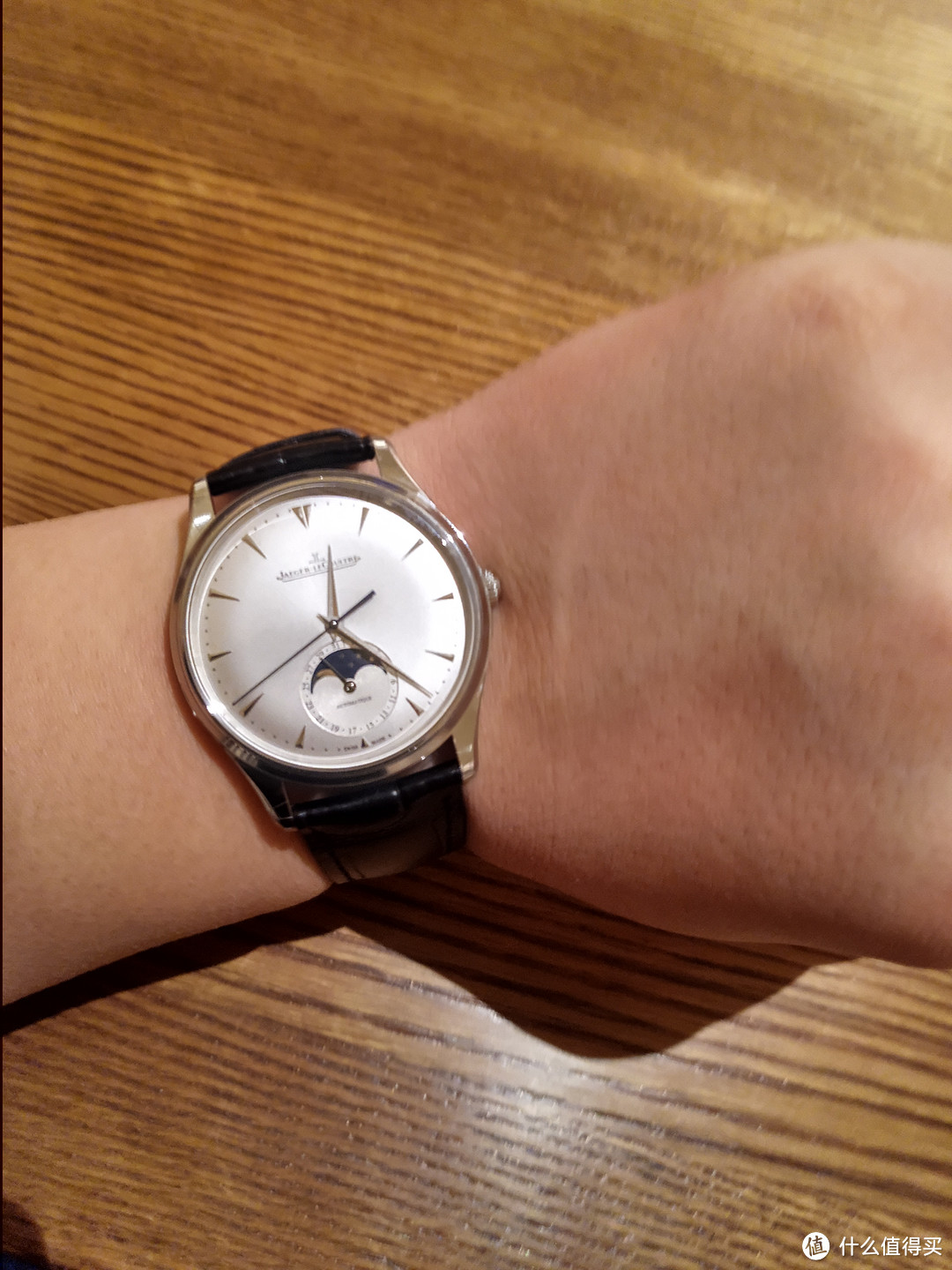 撸起袖子好好干：JAEGER-LECOULTRE 积家 大师系列 Ultra Thin 超薄 Q1368420 男款机械表