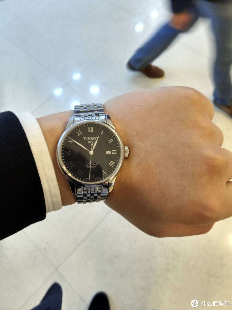 撸起袖子好好干：JAEGER-LECOULTRE 积家 大师系列 Ultra Thin 超薄 Q1368420 男款机械表