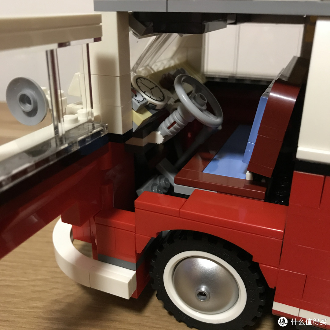 嬉皮的诗和远方 — LEGO 乐高 10220 大众T1 大篷车