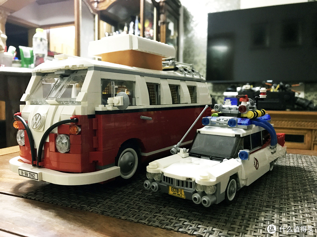 嬉皮的诗和远方 — LEGO 乐高 10220 大众T1 大篷车