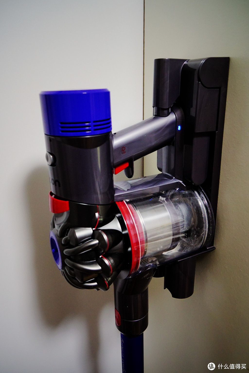 #本站首晒# Dyson 戴森  V7 FLUFFY 无绳吸尘器 开箱简评