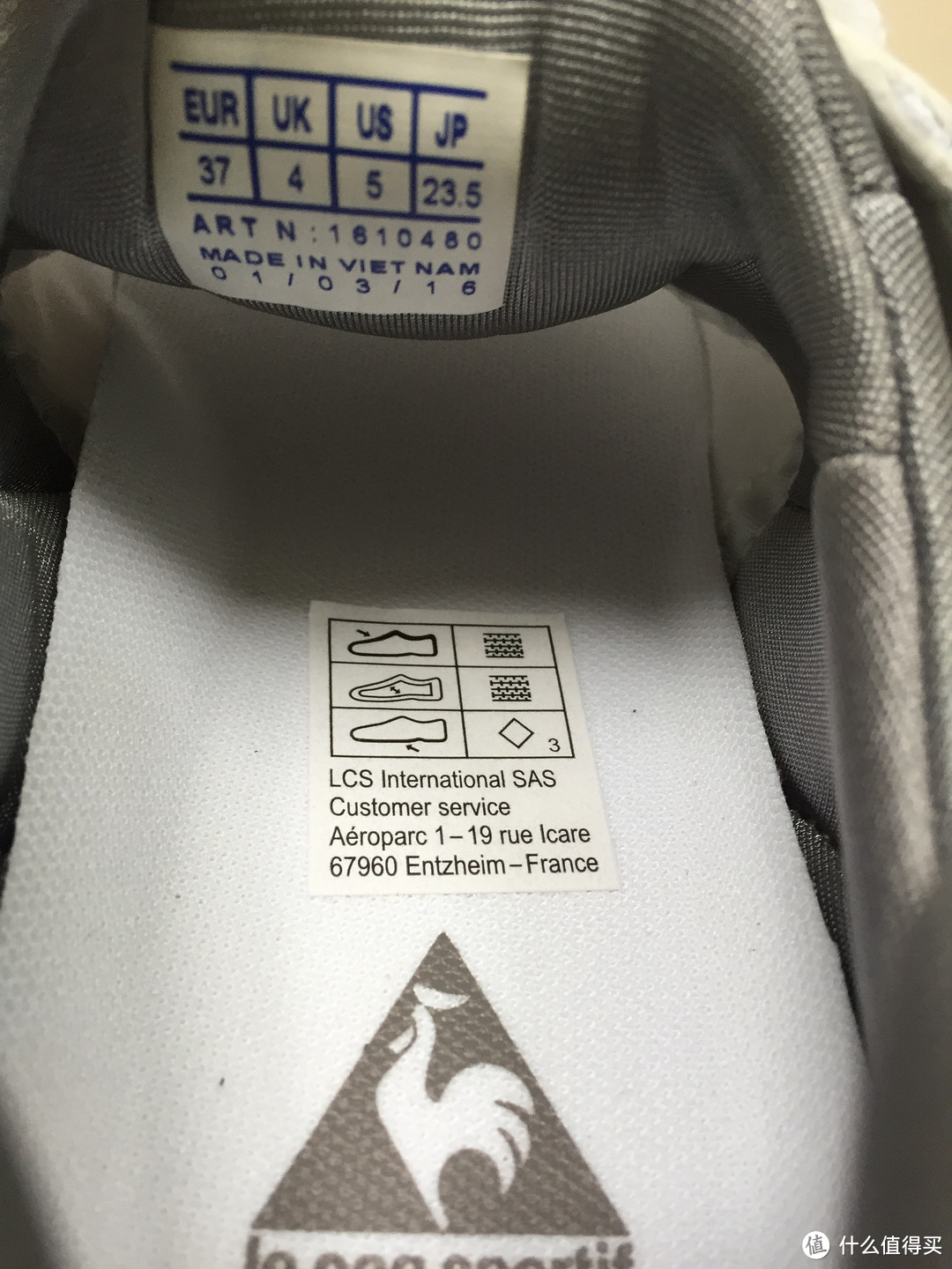 红透半边天的小白鞋,是谁引领了潮流,是谁跟风在左右?