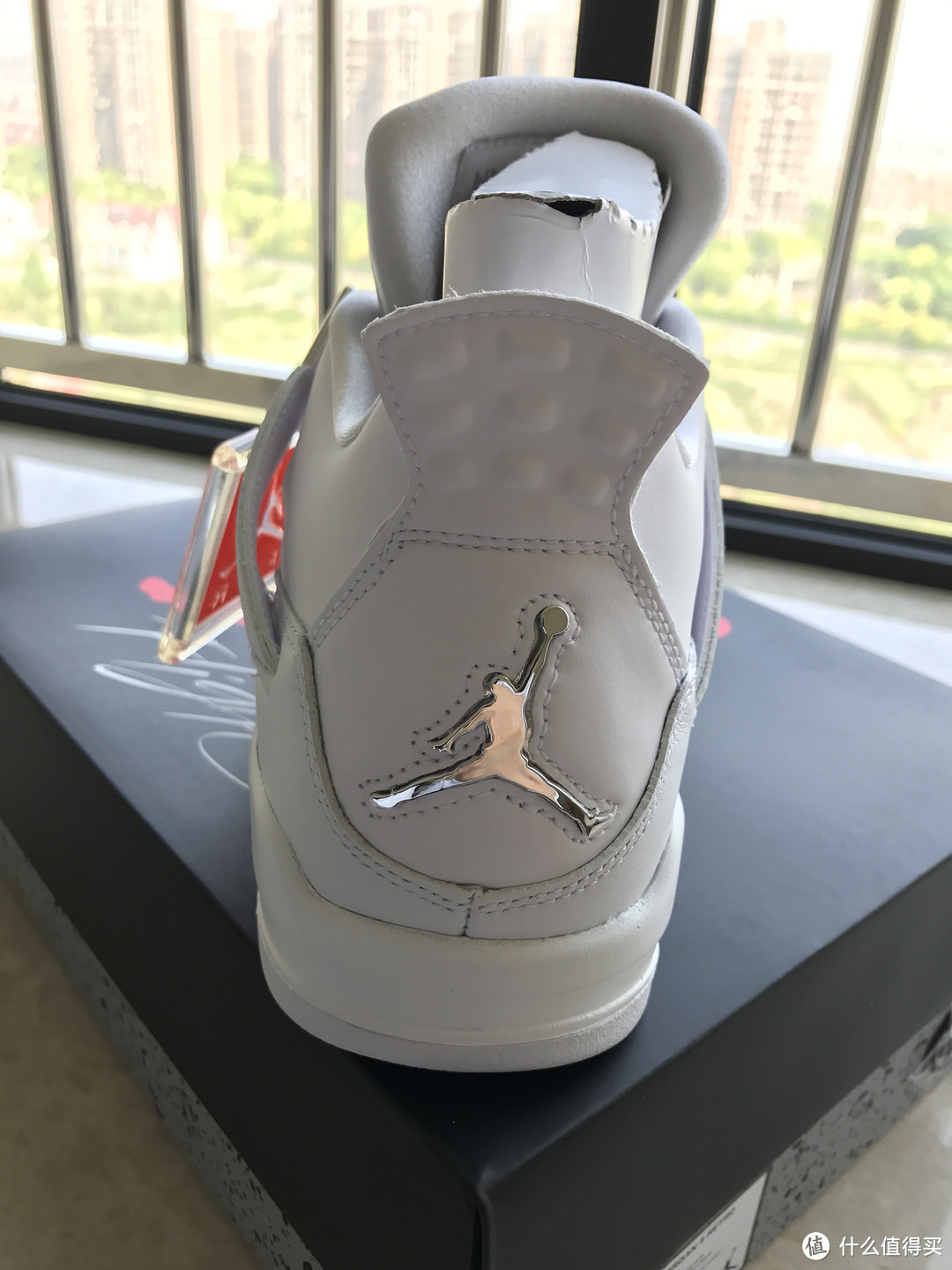 只剩颜值的大白鞋：Air Jordan 4 “Pure Money” 男款篮球鞋