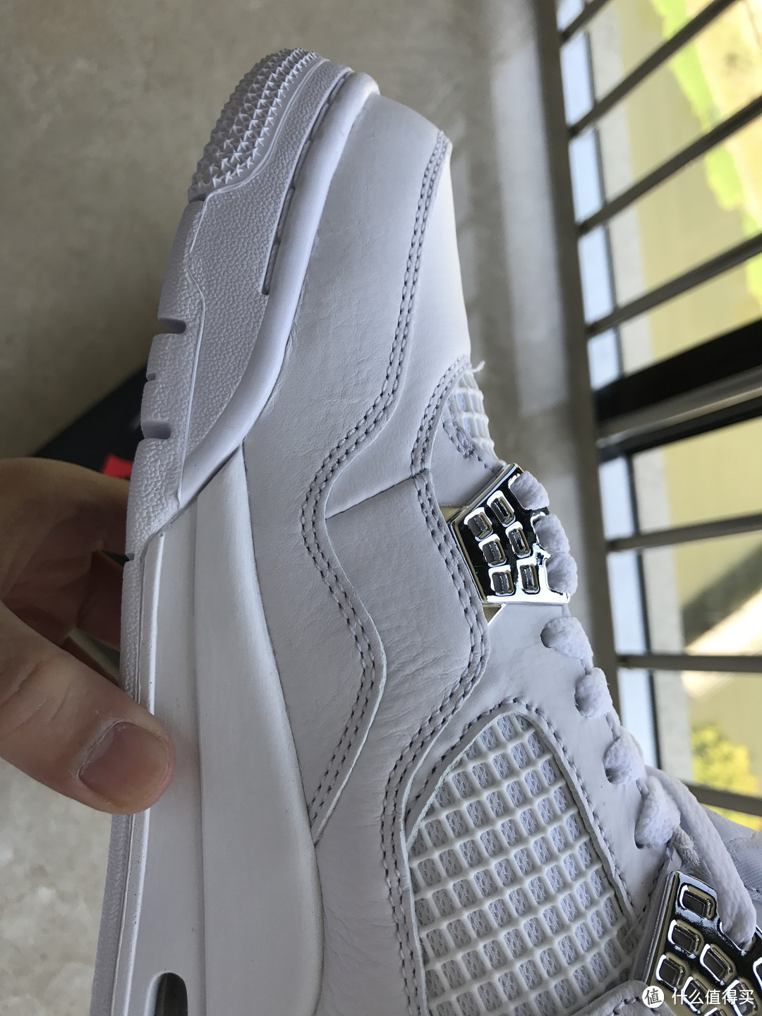 只剩颜值的大白鞋：Air Jordan 4 “Pure Money” 男款篮球鞋