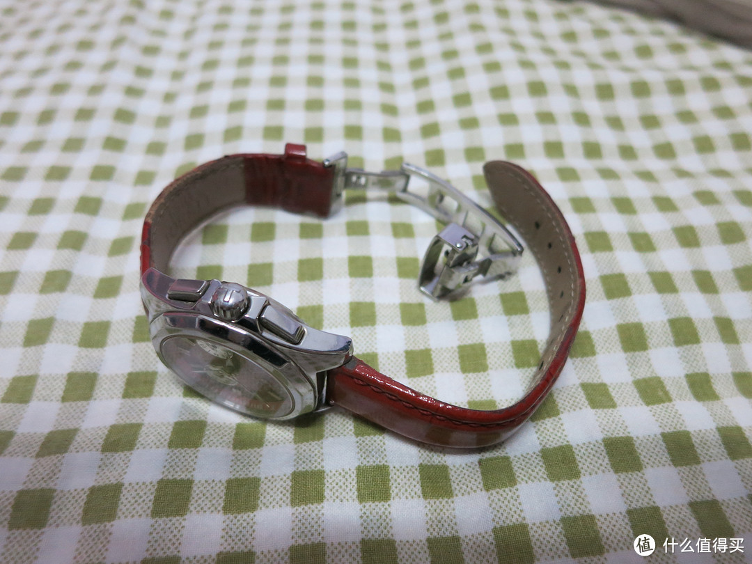 TISSOT 天梭 T008217A 女表 换电池 & 汉密尔顿 H76565135 和 依波路 LS5620 JD001 晒单