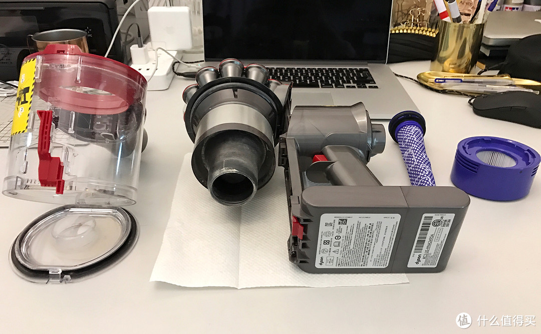 Dyson 戴森 V8 Absolute 戴森吸尘器灰色版开箱简测