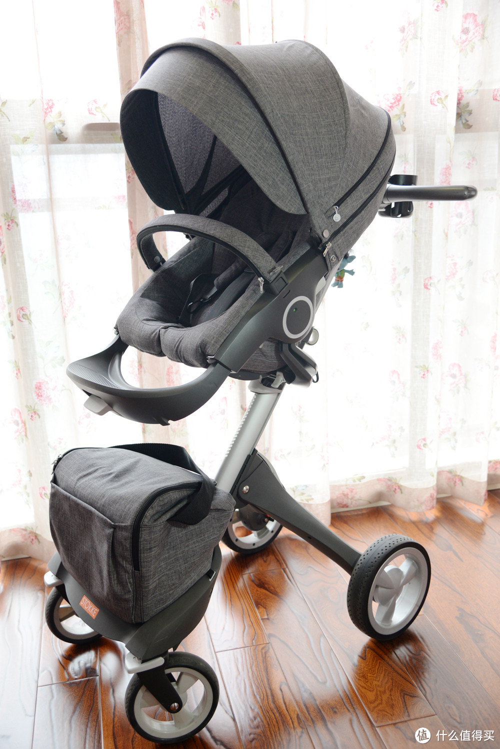 我的第一台婴儿车Stokke Xplory V4 使用心得