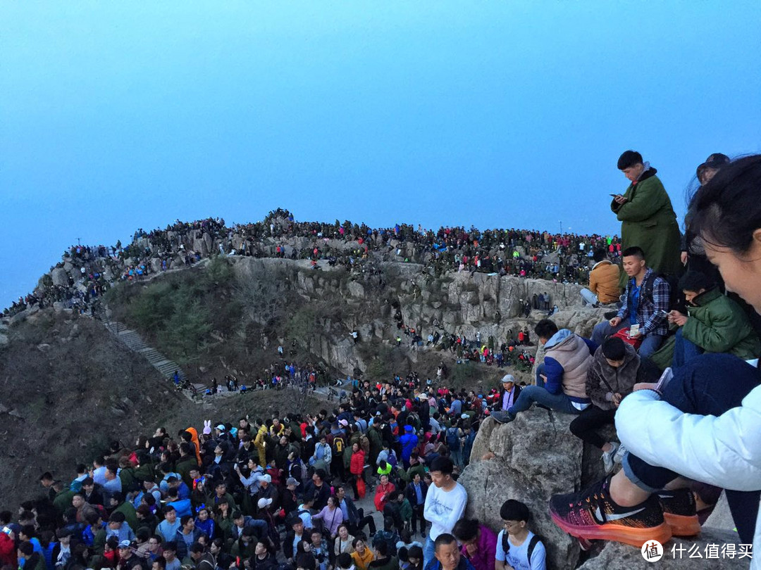 #热征##过五一#依山镇海，万象归怀之山东小记-夜登泰山，闪游青岛