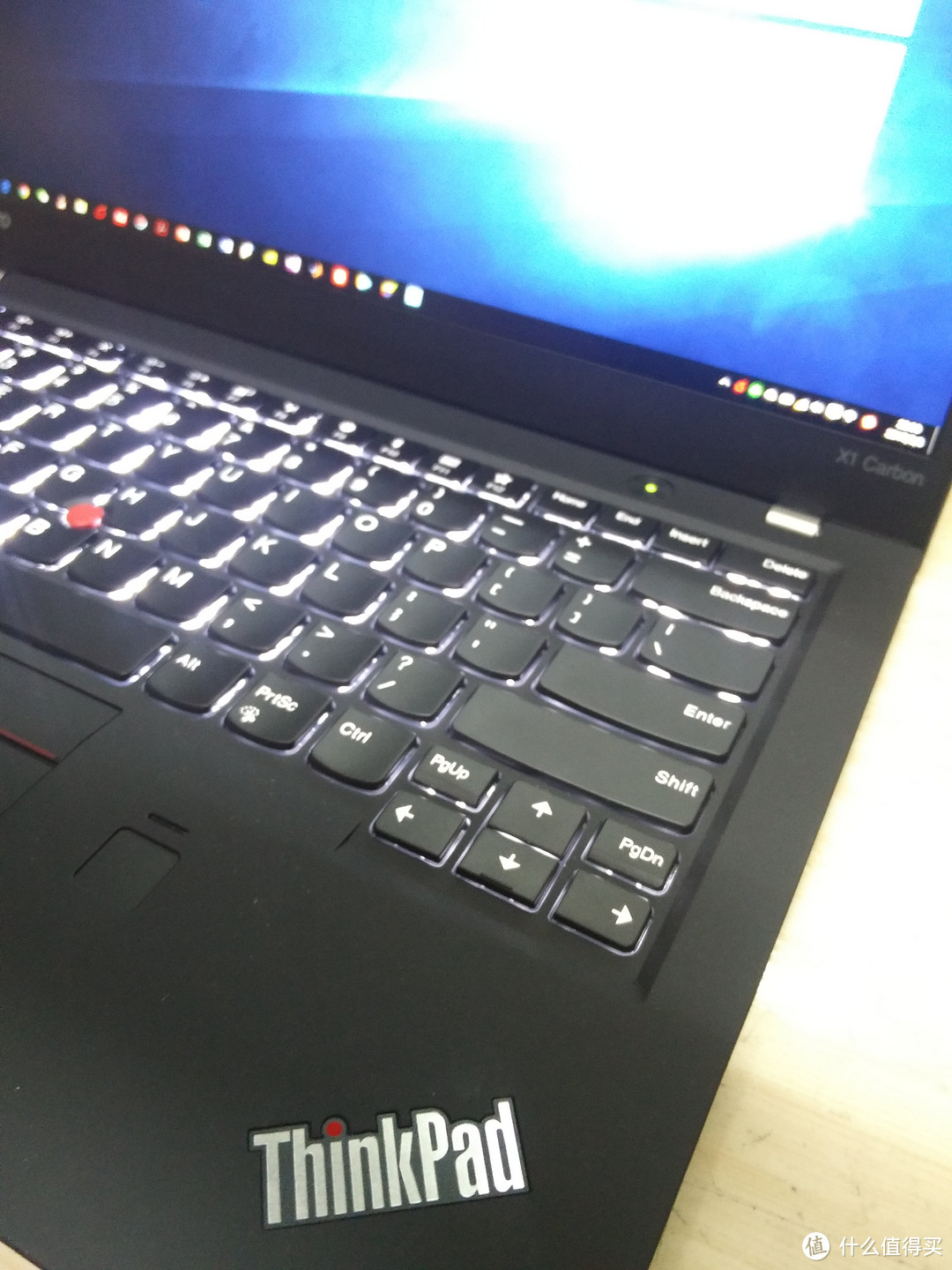 ThinkPad X1 Carbon 2017开箱，及原装SSD改U盘作业