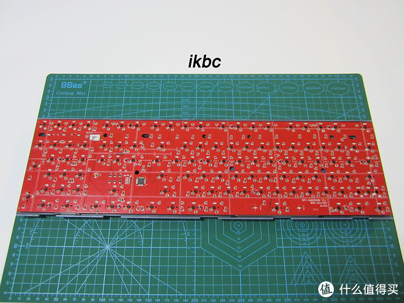 入门原厂轴键盘怎么选 — 高斯 法拉利侧刻 VS ikbc C104 键盘 对比测评