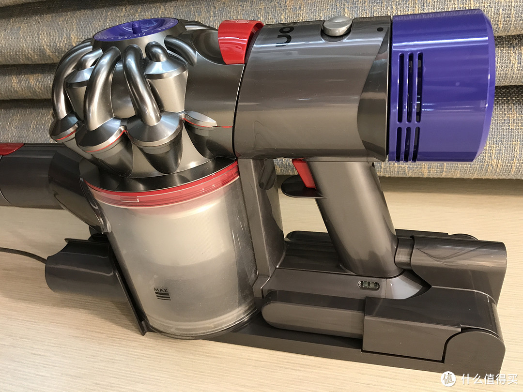 Dyson 戴森 V8 absolute 吸尘器