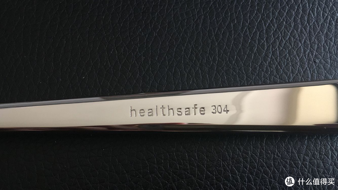 可以当镜子用的刀叉，你值得拥有 — Healthsafe 牛排刀叉 开箱