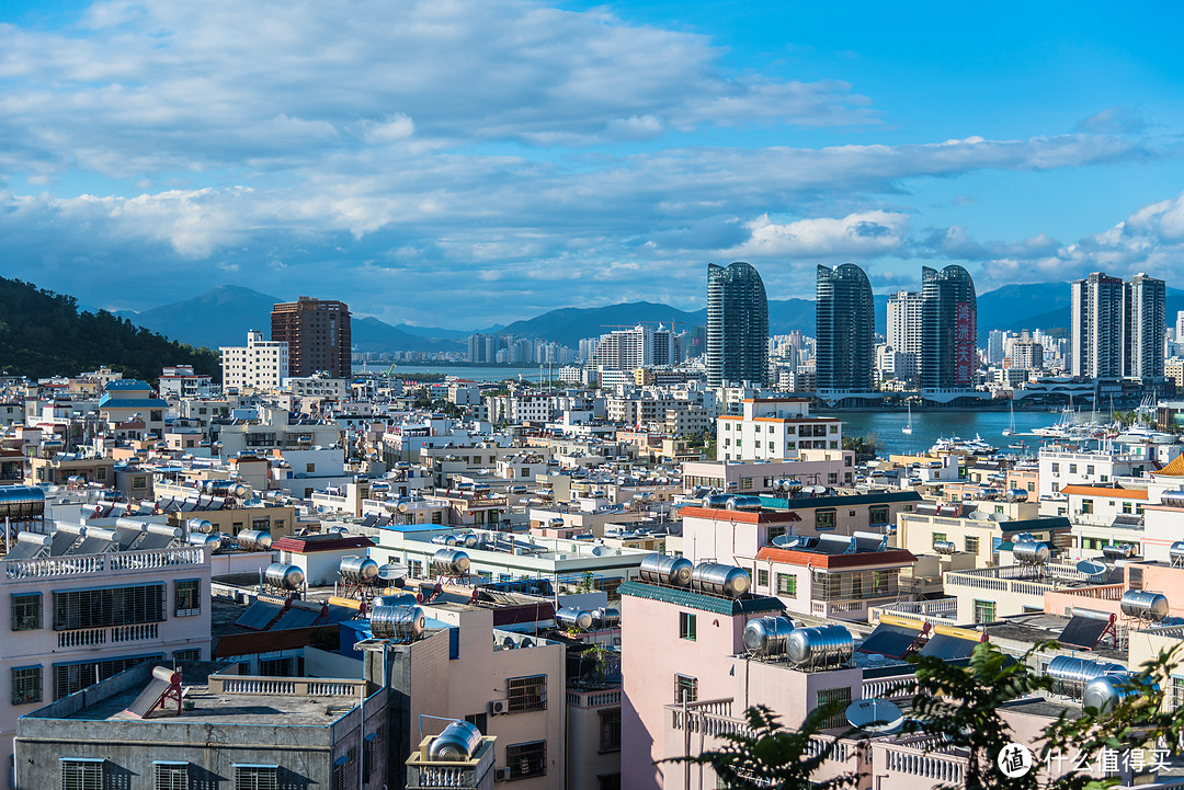 生活拮据的拍照师傅怎样在三亚市区浪