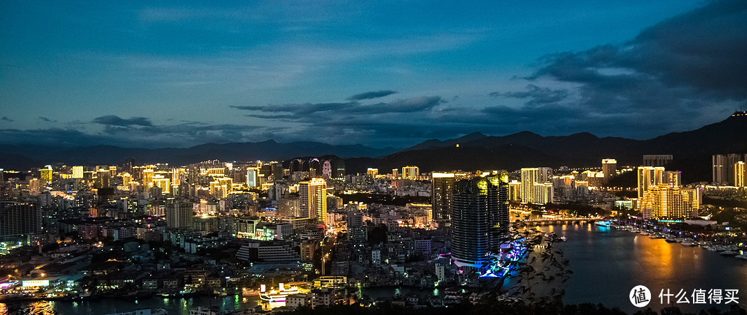 生活拮据的拍照师傅怎样在三亚市区浪