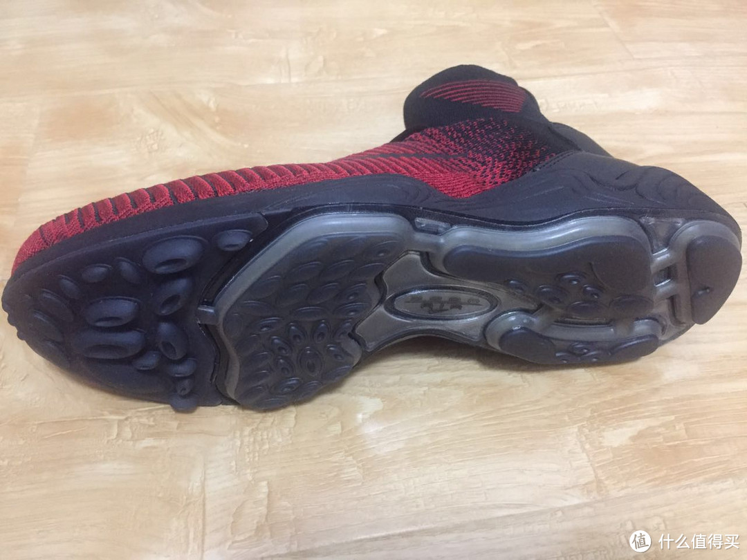 #原创新人# 工厂店里捡白菜 — ZOOM MERCURIAL XI FK FC 红黑吕布 休闲运动鞋 开箱