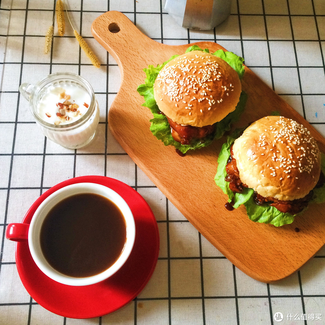 好吃到舔指头の照烧鸡腿堡(●'◡'●)ﾉ♥