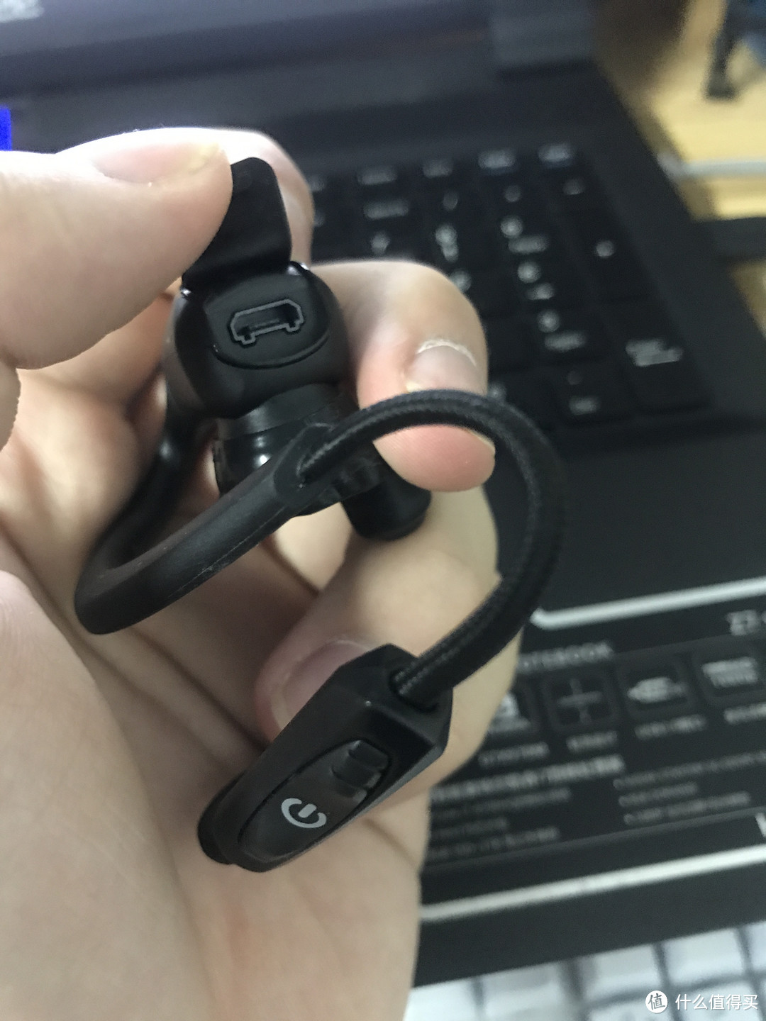 买点什么来激励自己锻炼——Yurbuds Liberty Wireless耳机顺带着唯乐now2手环开箱轻使用