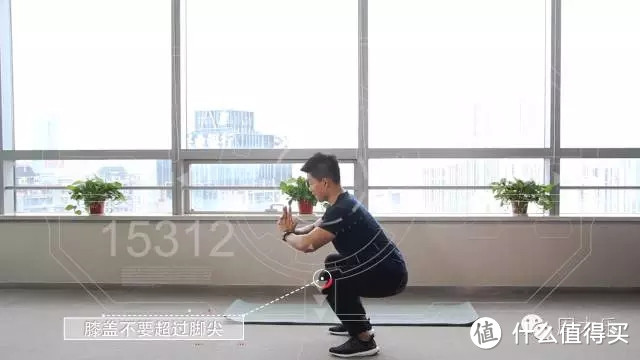 《欢乐颂2》里最懂得强势进攻的男人小包总，告诉你：“身材好就是你的资本”