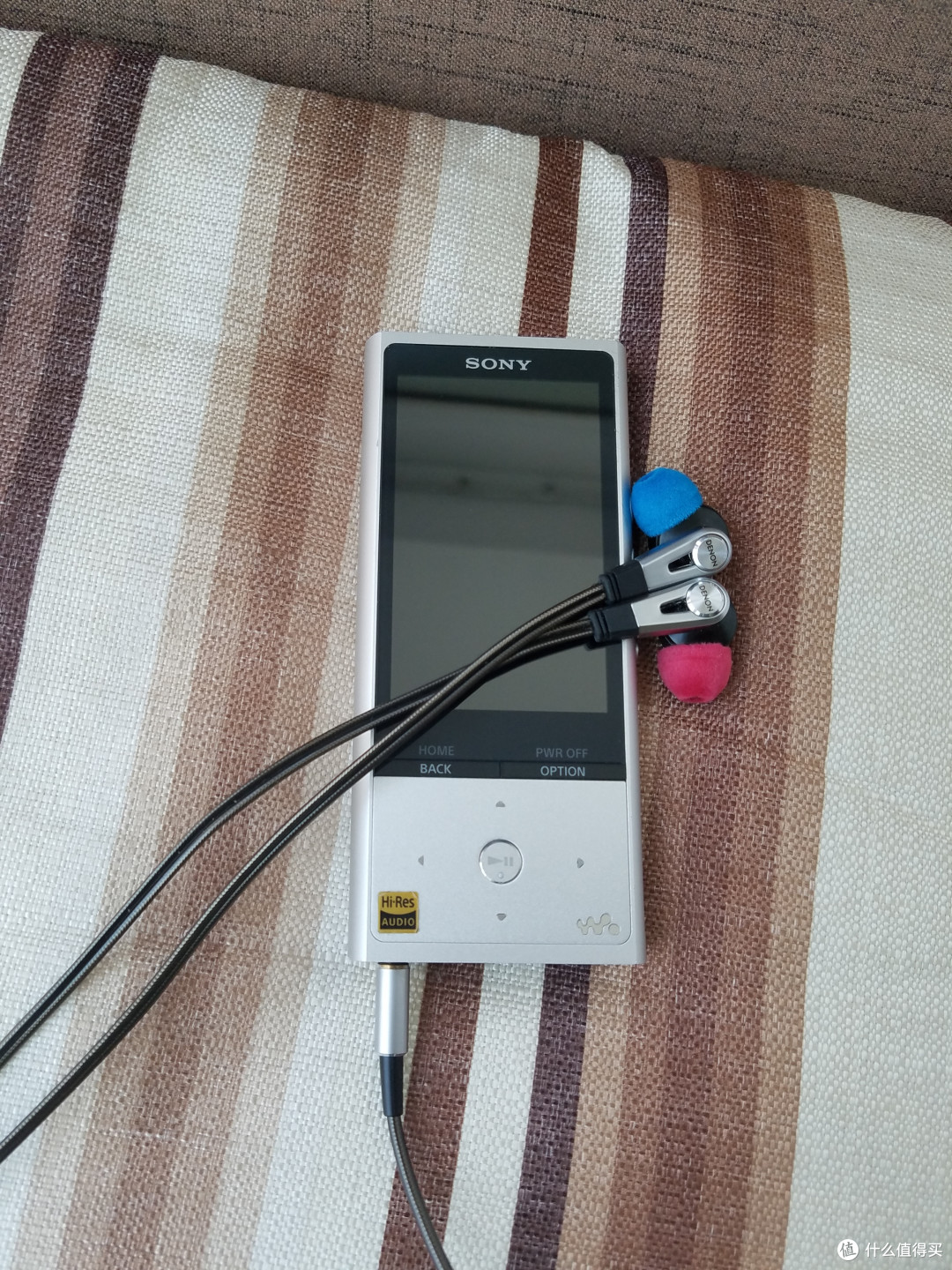 一个acg党的随身hifi系统——zx100 红雀 天龙c820